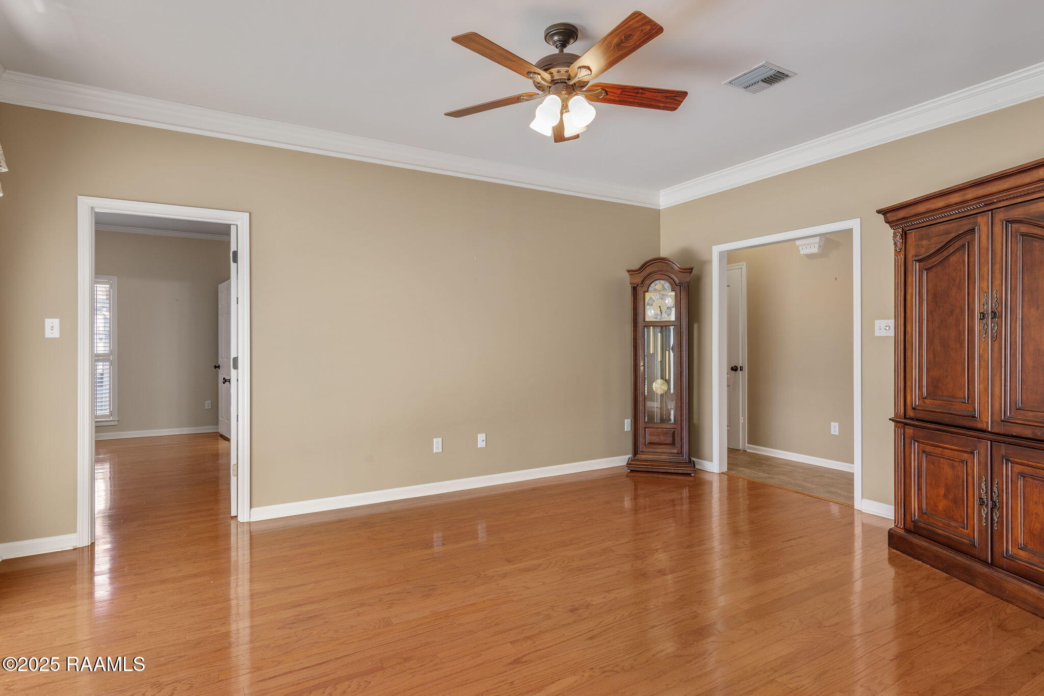 910 Canberra Road Lafayette, LA 70503 - Photo 13 of 25 Living Room