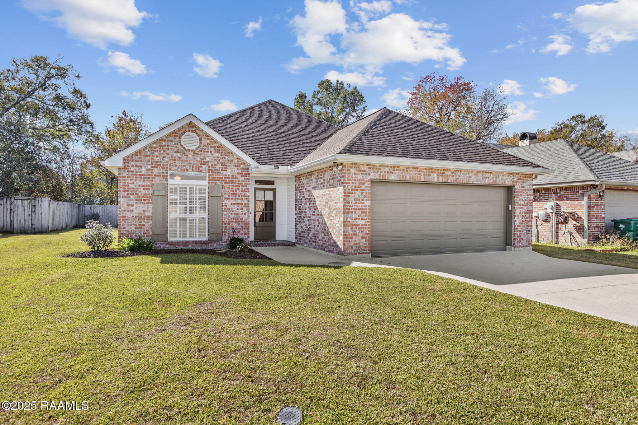 910 Canberra Road Lafayette, LA 70503 - Photo 2 of 25 Front