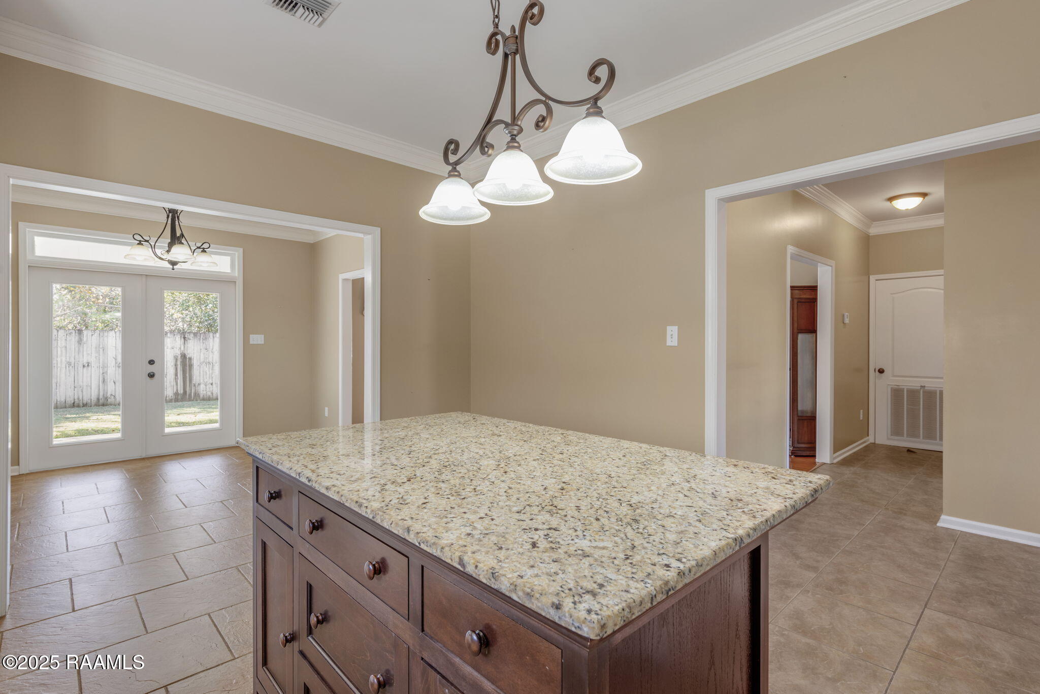 910 Canberra Road Lafayette, LA 70503 - Photo 7 of 25 Dining