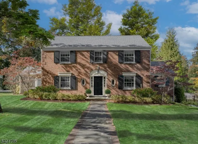 $1,275,000 | 154 Woodland Avenue, Summit, NJ 07901