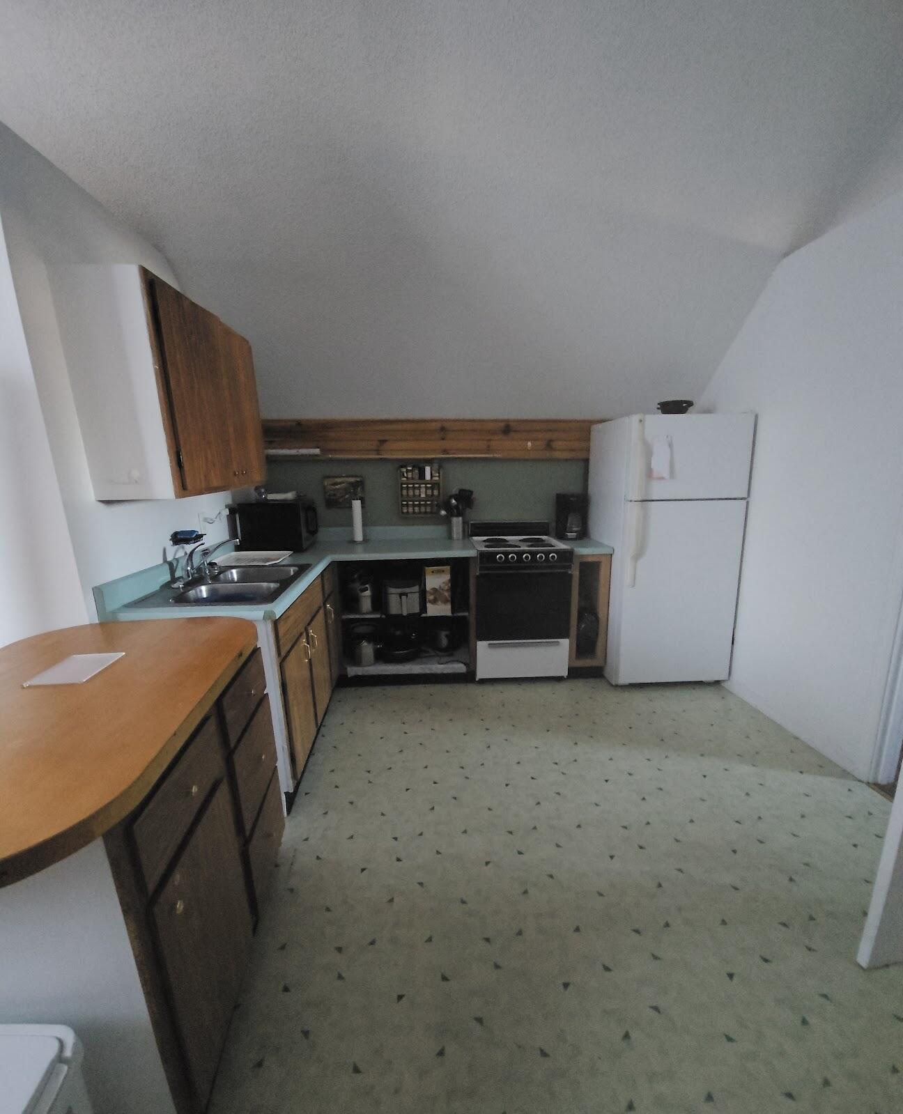 19 Central Street Millinocket, ME 04462 - Photo 18 of 54 20231114_140801
