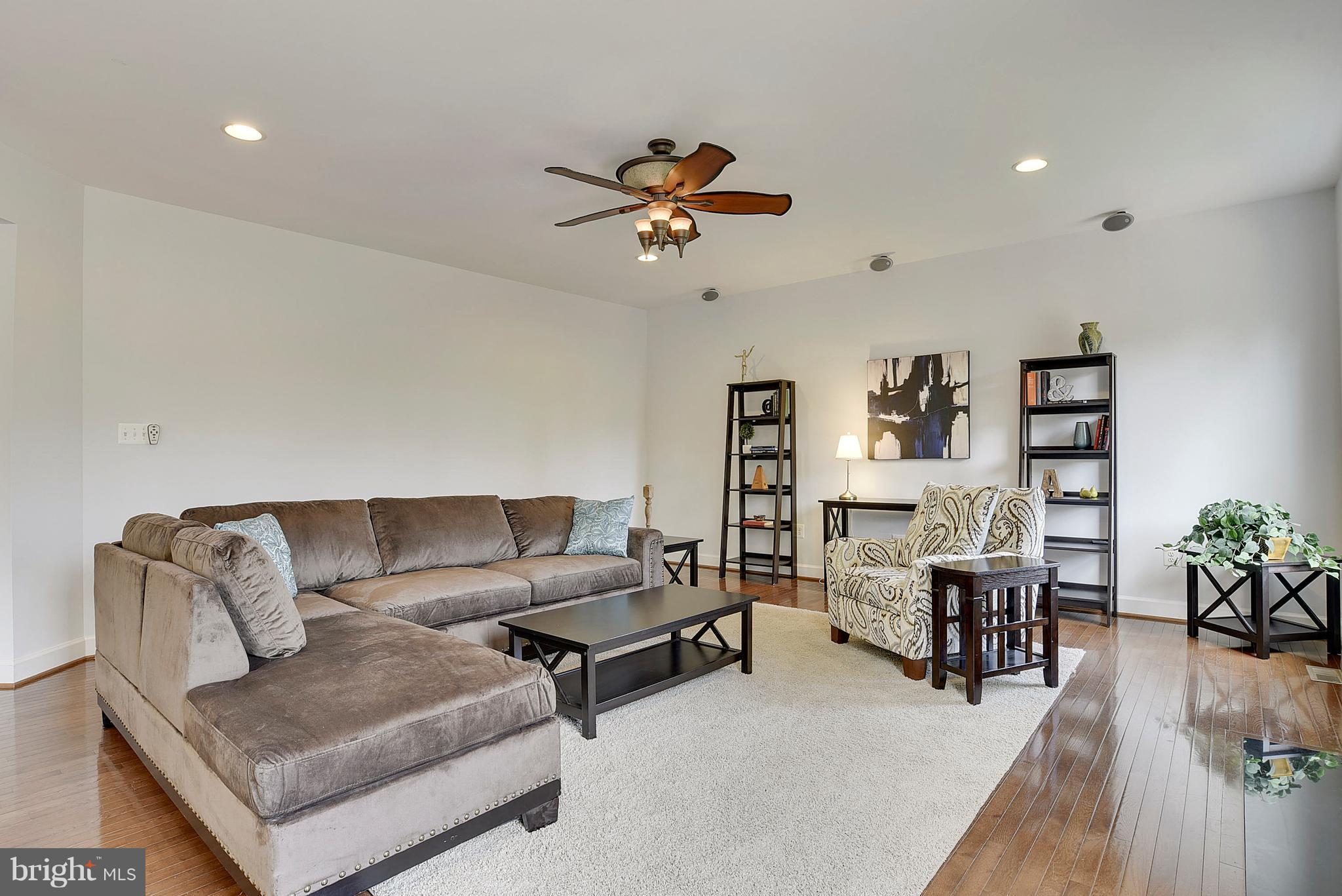 14554 Old Mill Road Centreville, VA 20121 - Photo 7 of 27 Family room is expertly wired with surround sound