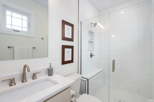 $799,900 | 11270 Albany Ridge Drive, Osceola, IN 46561