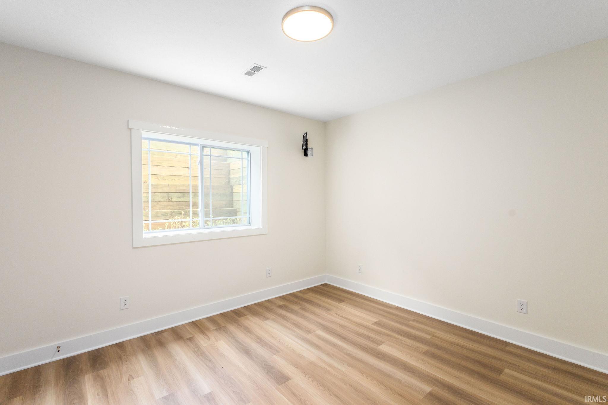 11270 Albany Ridge Drive Osceola, IN 46561 - Photo 33 of 36