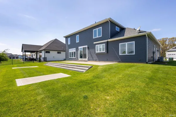 $799,900 | 11270 Albany Ridge Drive, Osceola, IN 46561