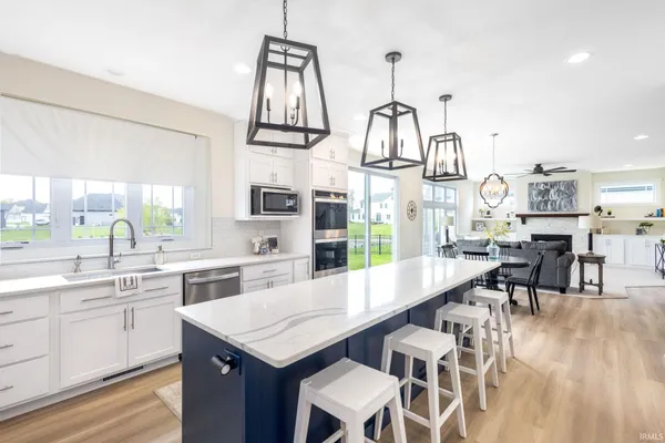 $799,900 | 11270 Albany Ridge Drive, Osceola, IN 46561