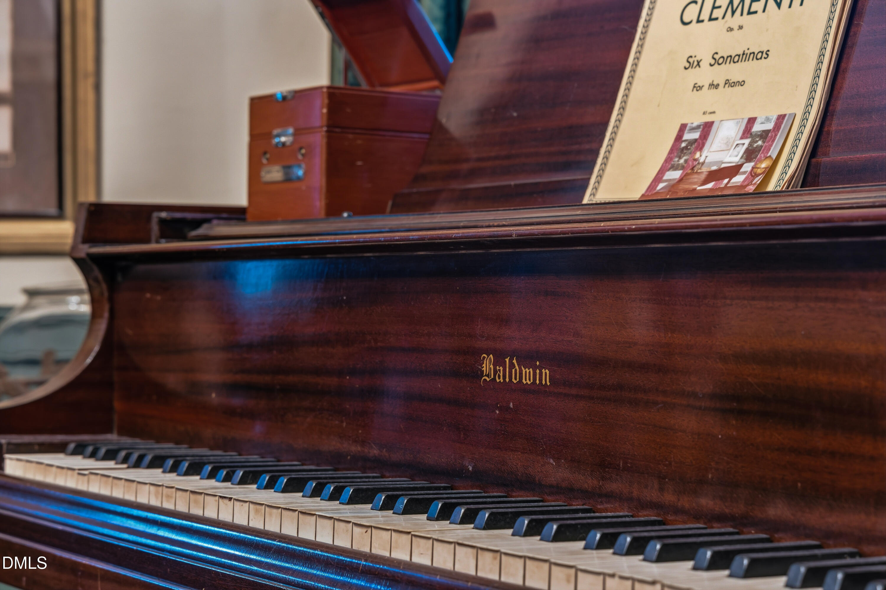 900 Nash Street North Wilson, NC 27893 - Photo 30 of 99 Library