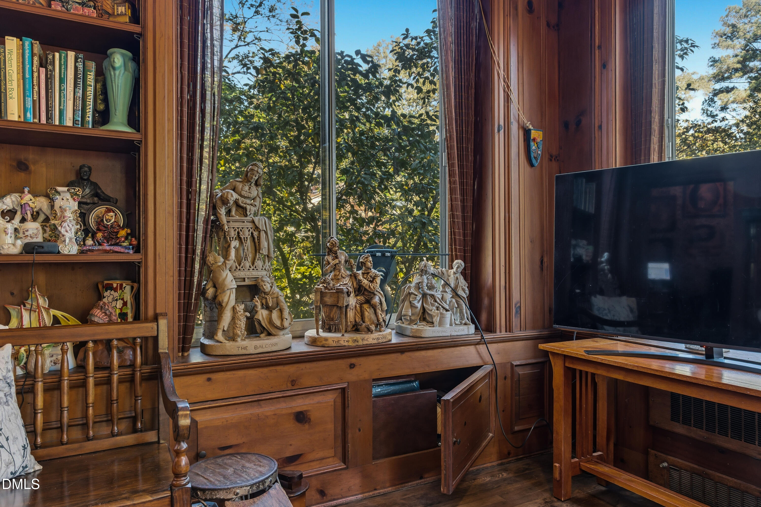 900 Nash Street North Wilson, NC 27893 - Photo 36 of 99 Den/Sunroom