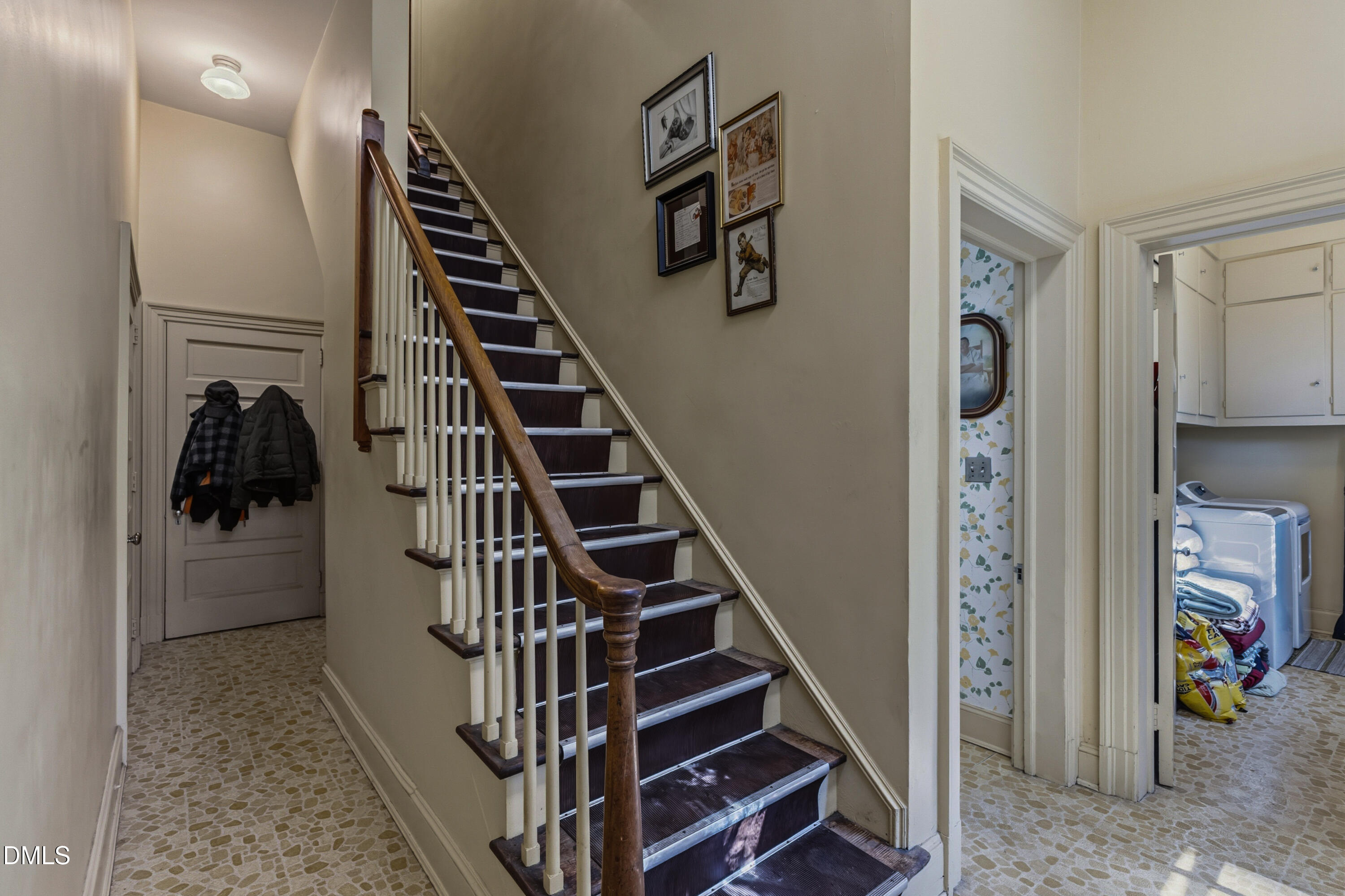 900 Nash Street North Wilson, NC 27893 - Photo 42 of 99 Mudroom/Side Entrance