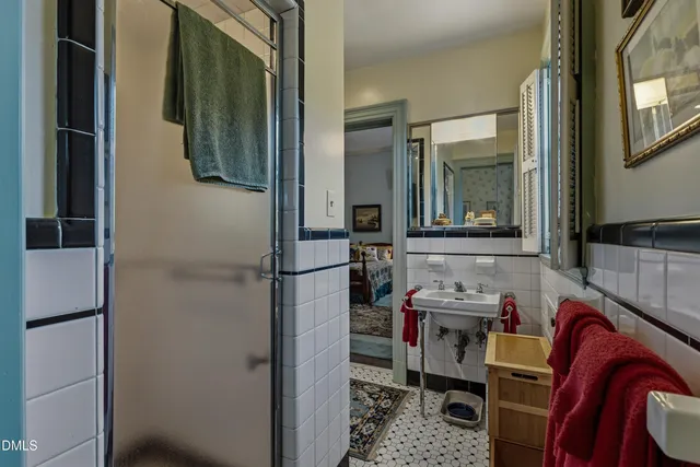 $898,900 | 900 Nash Street North, Wilson, NC 27893