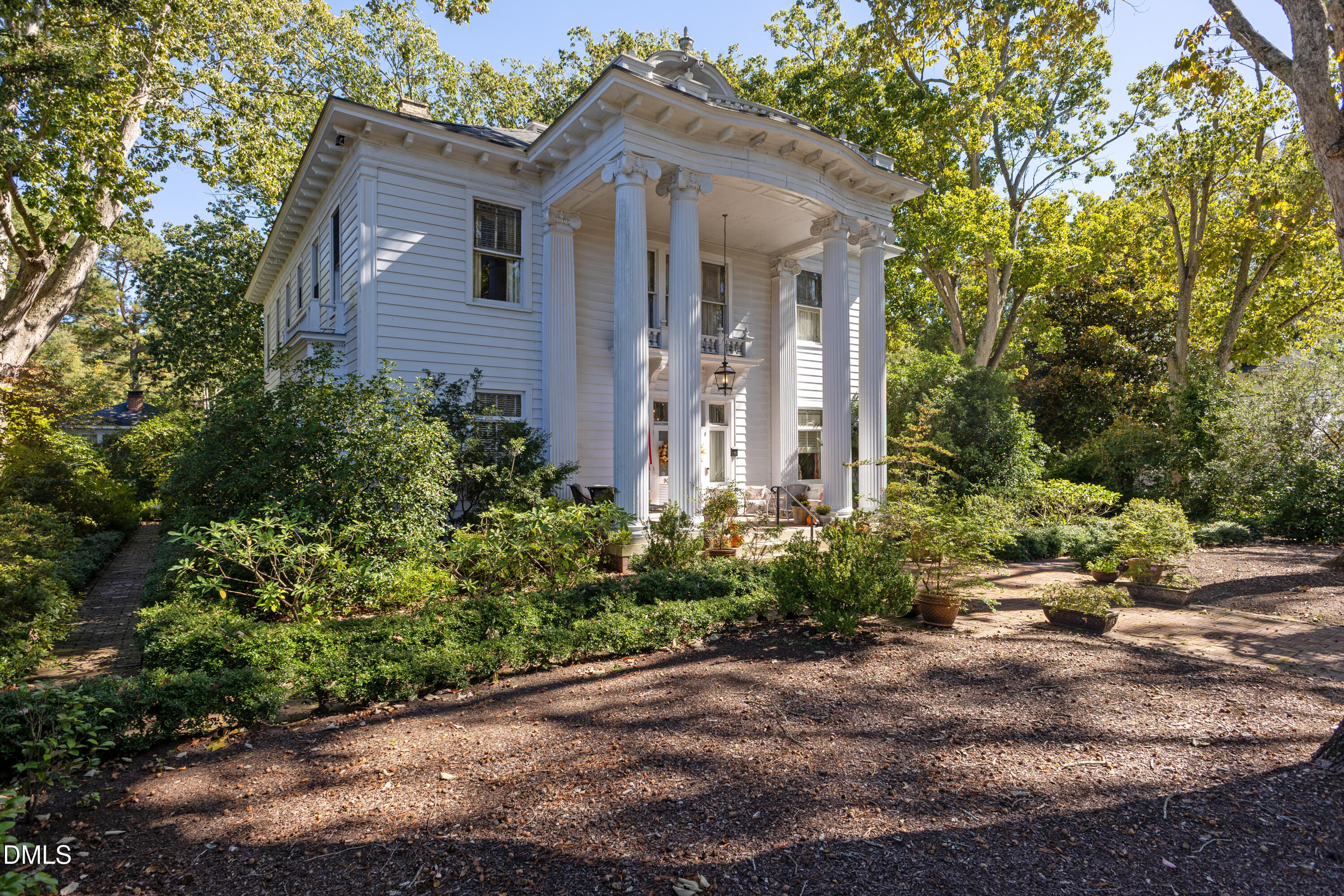 900 Nash Street North Wilson, NC 27893 - Photo 6 of 99 Front