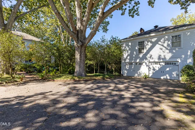 $898,900 | 900 Nash Street North, Wilson, NC 27893