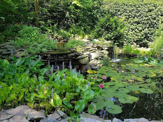 $898,900 | 900 Nash Street North, Wilson, NC 27893