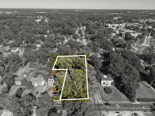 $898,900 | 900 Nash Street North, Wilson, NC 27893