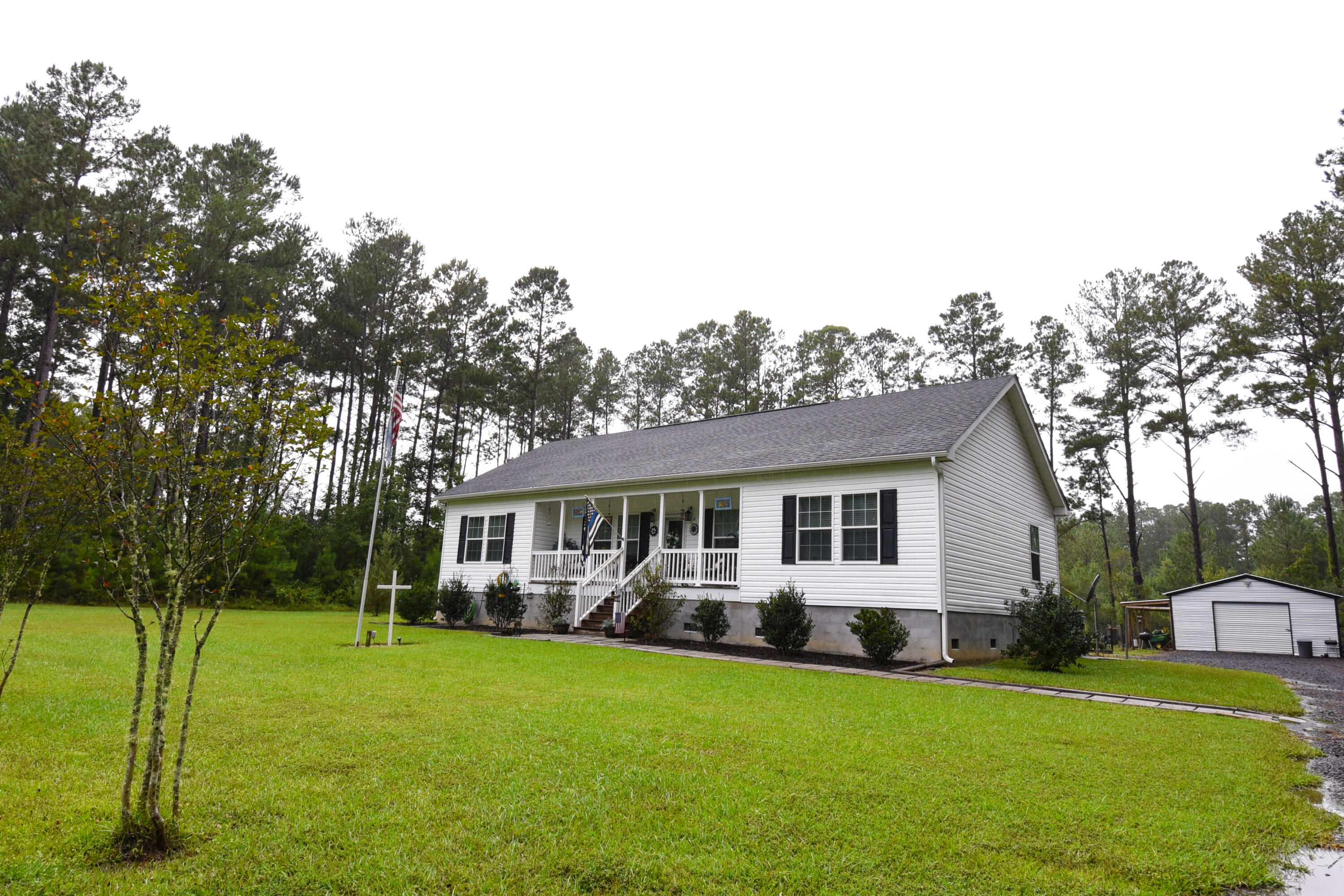 456 Cummings Chapel Road Ridgeville, SC 29472 - Photo 1 of 22 DSC_2937