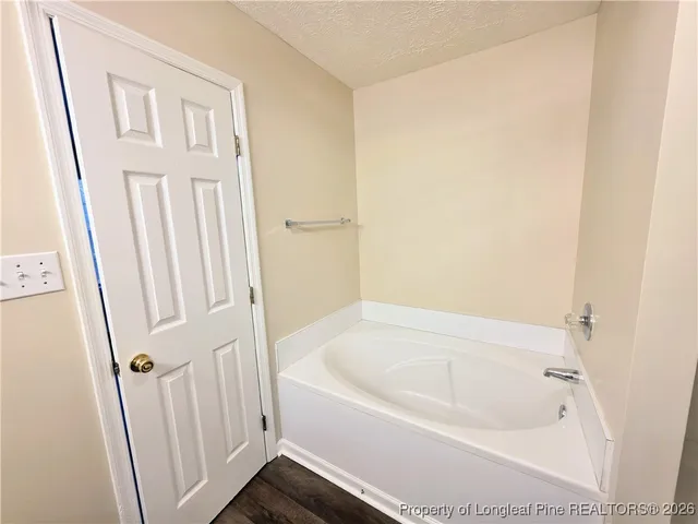 $1,300 | 302 Bubble Creek Court, Unit 2, Fayetteville, NC 28311