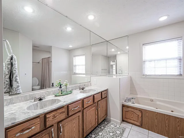 $315,000 | 4150 Clover Drive, Evansville, IN 47711