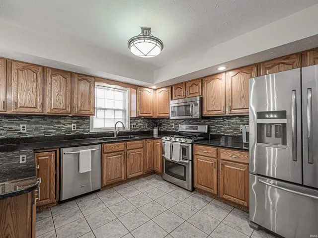 $315,000 | 4150 Clover Drive, Evansville, IN 47711