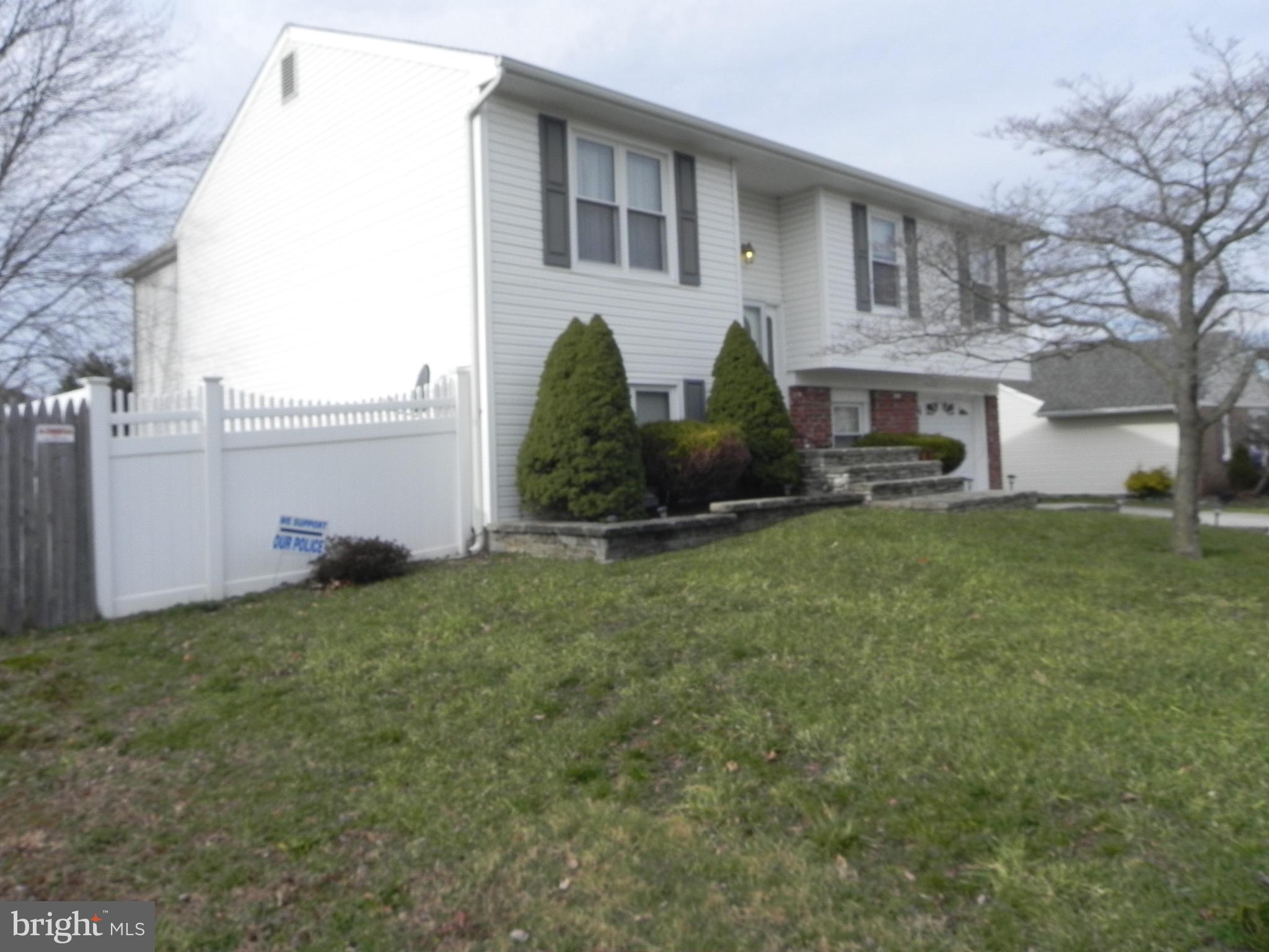 967 North Beecham Road Williamstown, NJ 08094 - Photo 2 of 37 Front Exterior