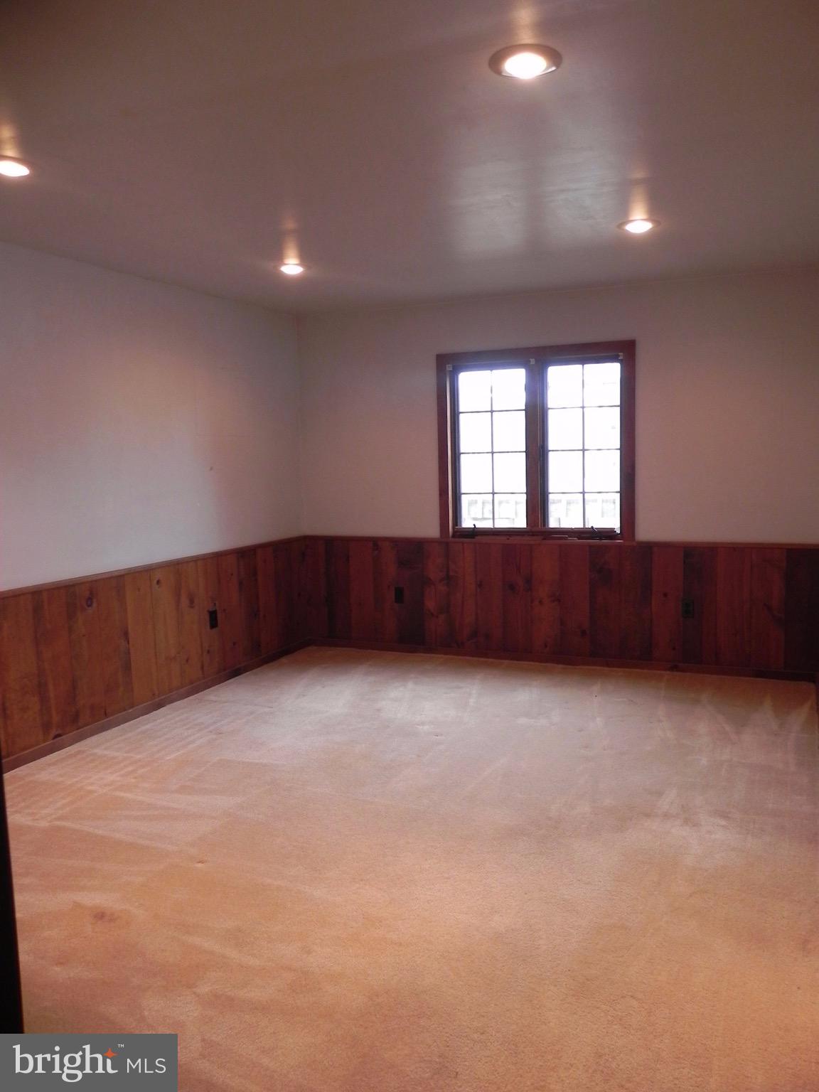 967 North Beecham Road Williamstown, NJ 08094 - Photo 27 of 37 Den/Office