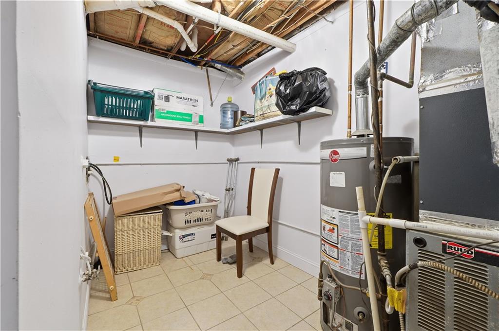 5421 Burdett Road Southeast Mableton, GA 30126 - Photo 31 of 51 a view of entryway with outdoor seating