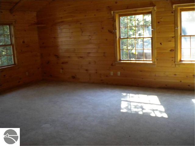 5124 Omena Point Road Omena, MI 49674 - Photo 8 of 15 1719916-7.JPG