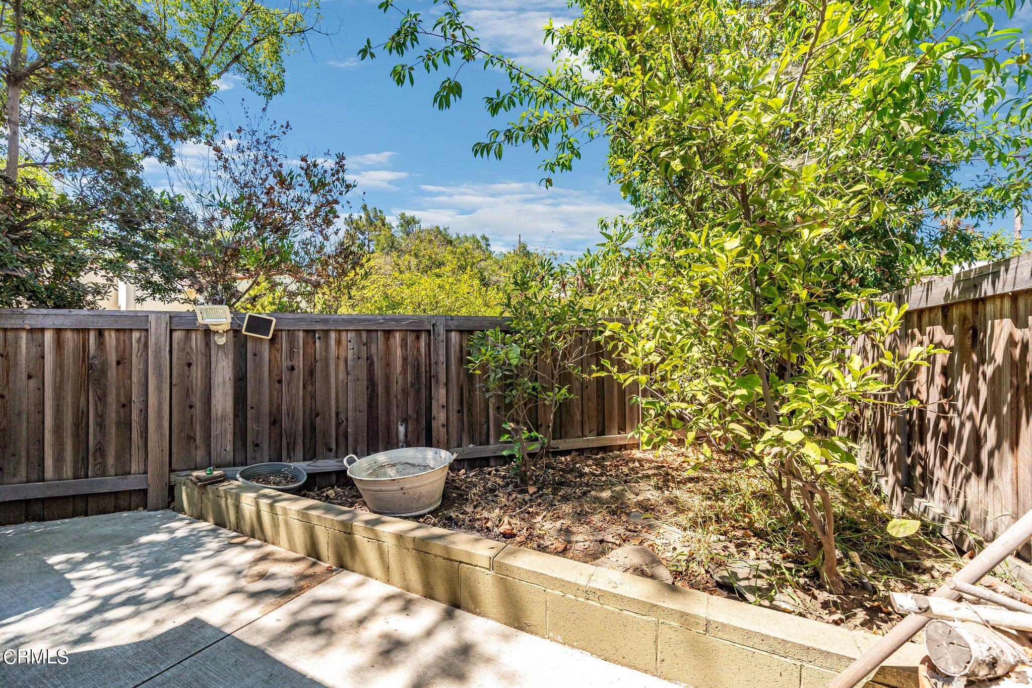 2405 Sylvan Lane Glendale, CA 91208 - Photo 35 of 43 a view of a backyard with sitting area
