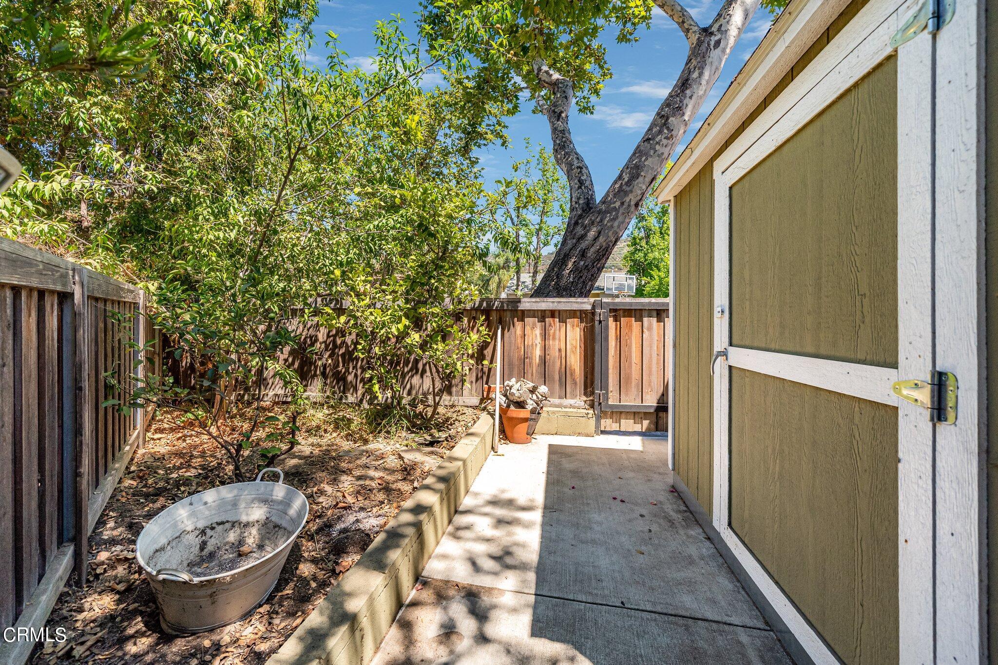 2405 Sylvan Lane Glendale, CA 91208 - Photo 36 of 43 Sylvan Ln_Ext_24