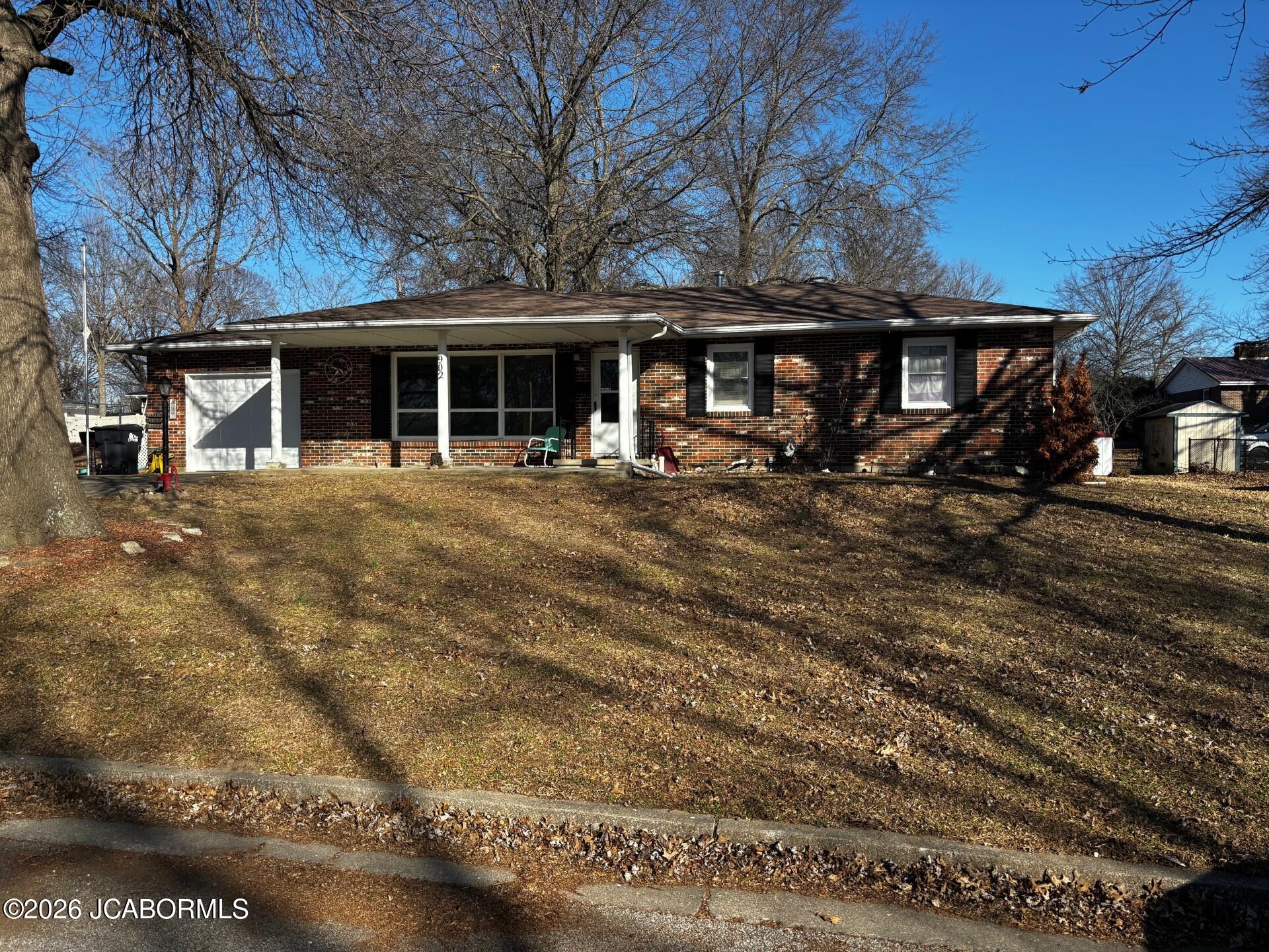 902 Wayne Avenue California, MO 65018 - Photo 1 of 1 front