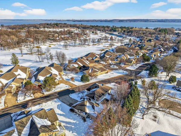 $1,200,000 | 3800 Signature Drive, Middleton, WI 53562