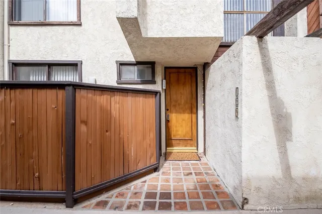 a view of an entryway