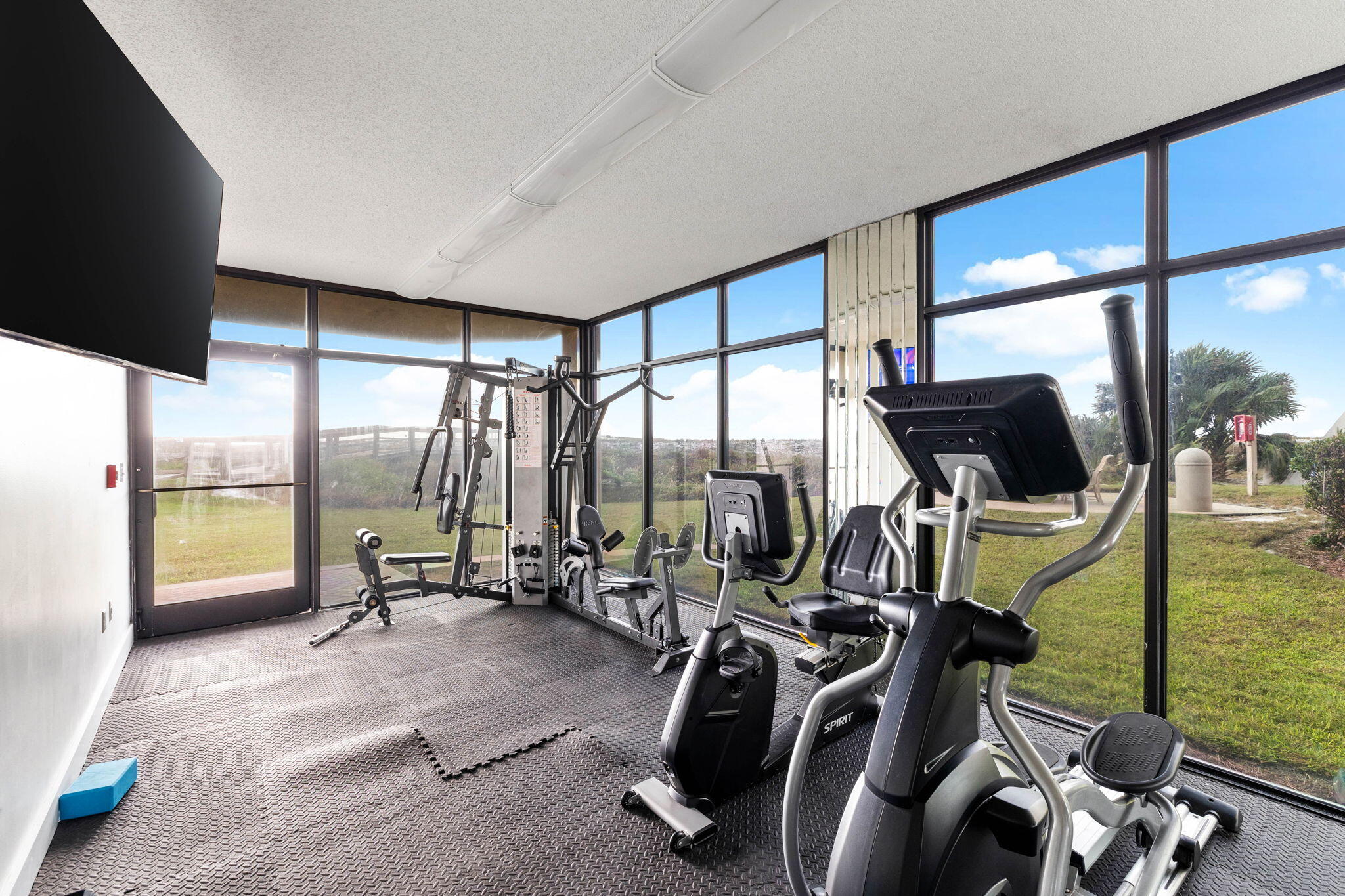 600 Gulf Shore Drive, Unit 304 Destin, FL 32541 - Photo 30 of 38 a view of a room with gym equipment