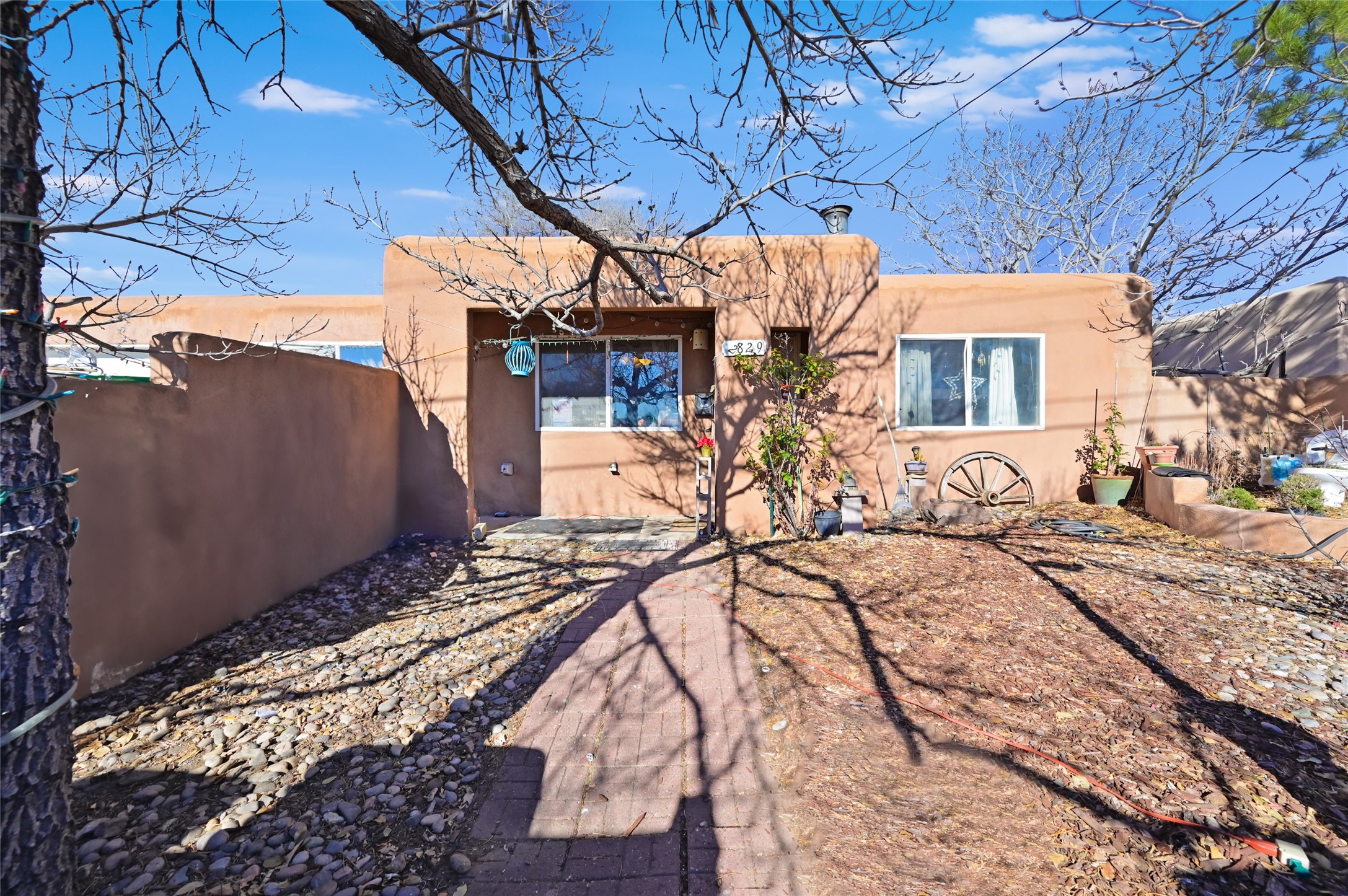 2829 Siringo Road Santa Fe, NM 87507 - Photo 4 of 18 entry courtyard