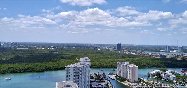 $5,100,000 | 15701 Collins Avenue, Unit 3205, Sunny Isles Beach, FL 33160