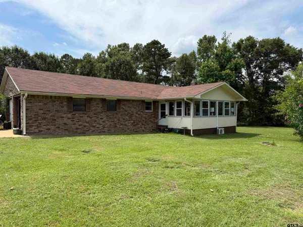 $304,900 | 276 County Road 3201, Jacksonville, TX 75766