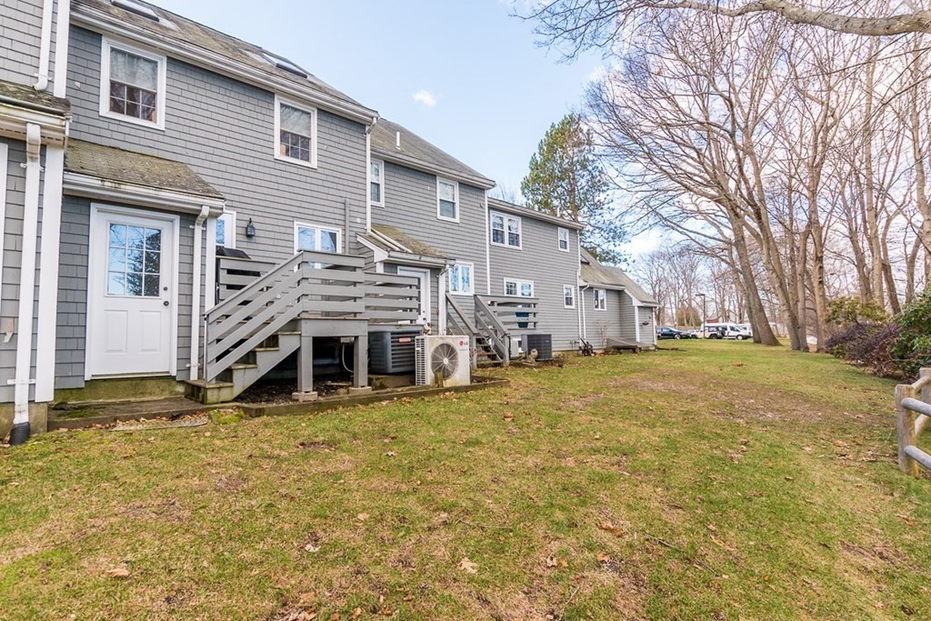 7 Washington Green, Unit 7 Walpole, MA 02032 - Photo 24 of 30