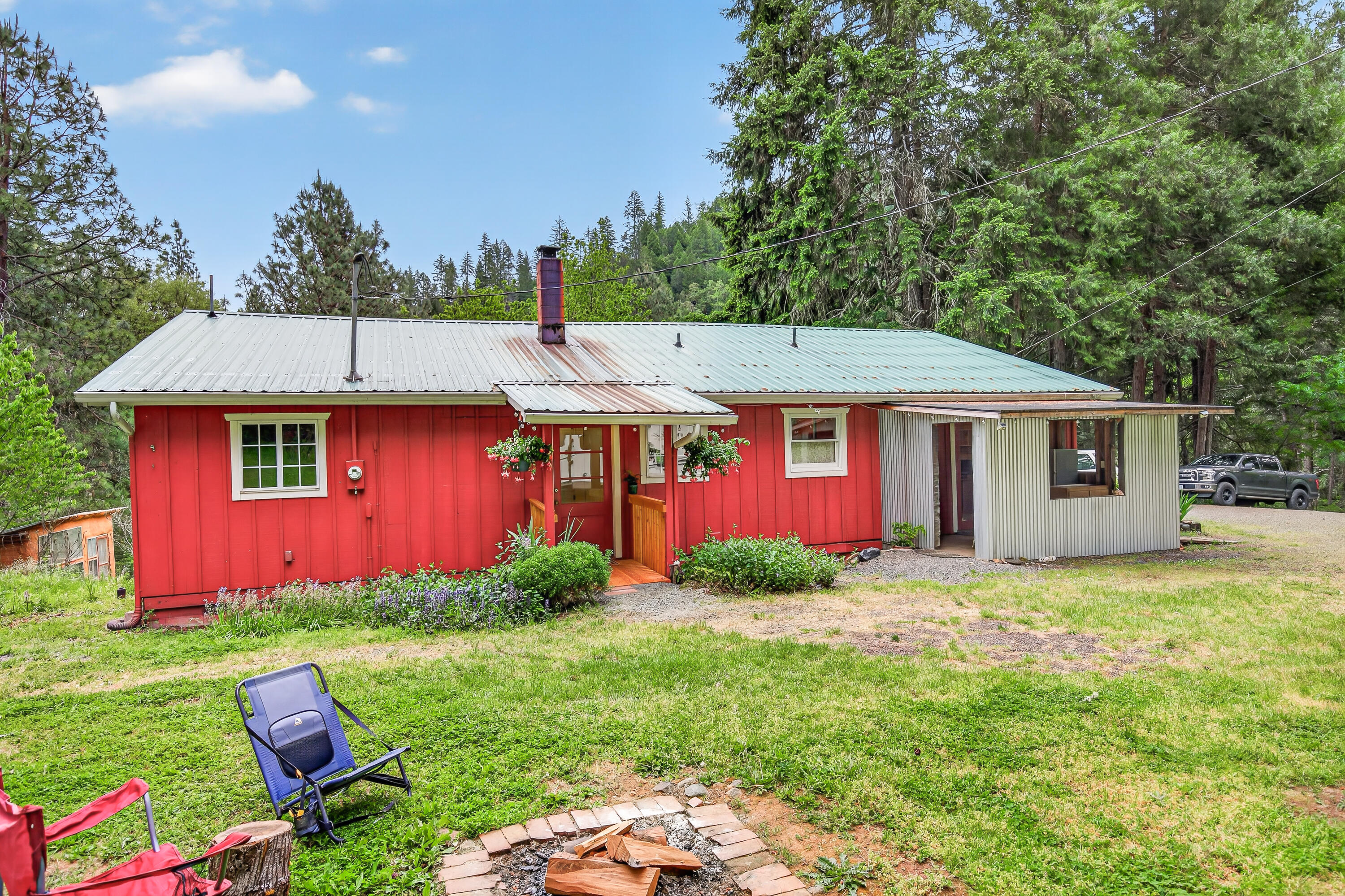 181 Brimstone Road Wolf Creek, OR 97497 - Photo 1 of 72 09-10