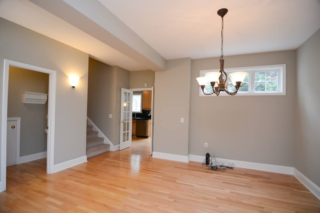 606 Scales Towne Court Raleigh, NC 27608 - Photo 5 of 22 Photo 5