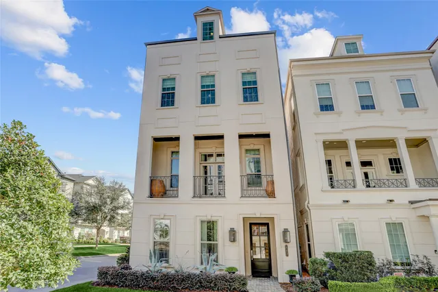 $999,900 | 803 Blackshire Lane, Houston, TX 77055