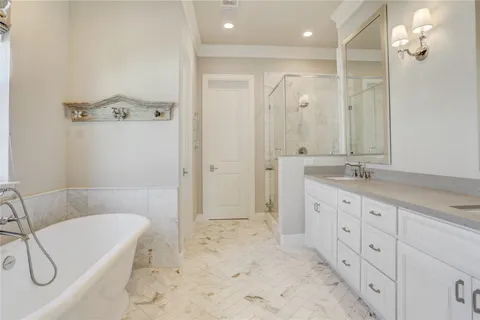 $999,900 | 803 Blackshire Lane, Houston, TX 77055