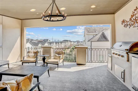 $999,900 | 803 Blackshire Lane, Houston, TX 77055