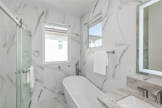 $3,490,000 | 56 Chasma, Irvine, CA 92618