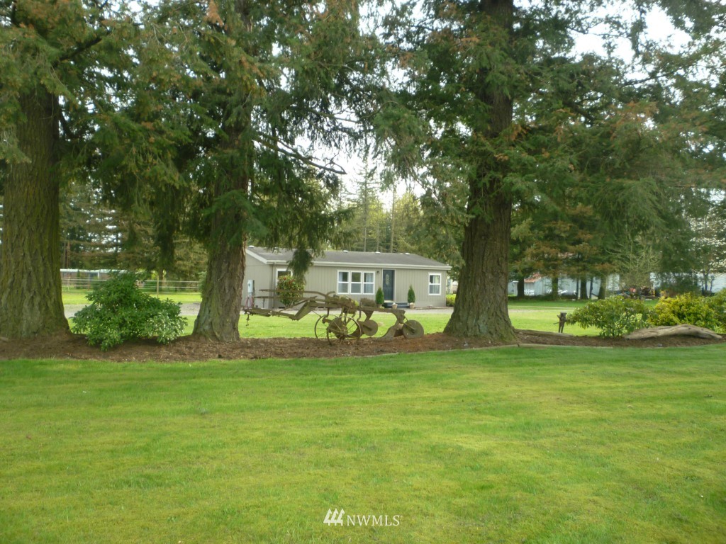 2087 East Pole Road Everson, WA 98247 - Photo 3 of 18
