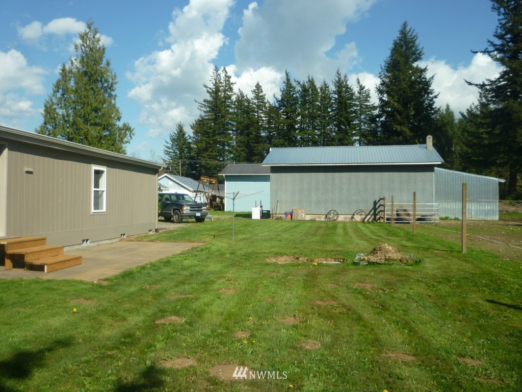 2087 East Pole Road Everson, WA 98247 - Photo 4 of 18