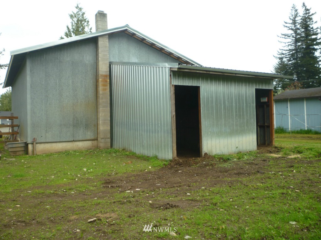 2087 East Pole Road Everson, WA 98247 - Photo 7 of 18