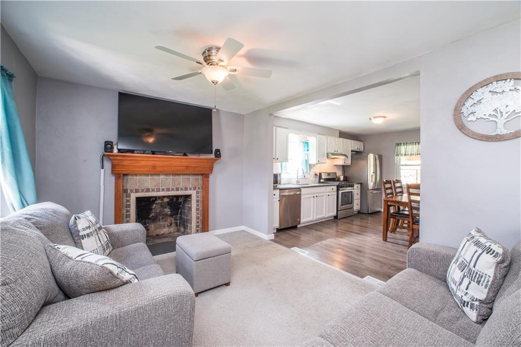 5410 Library Road Bethel Park, PA 15102 - Photo 3 of 25 Gallery Image 3