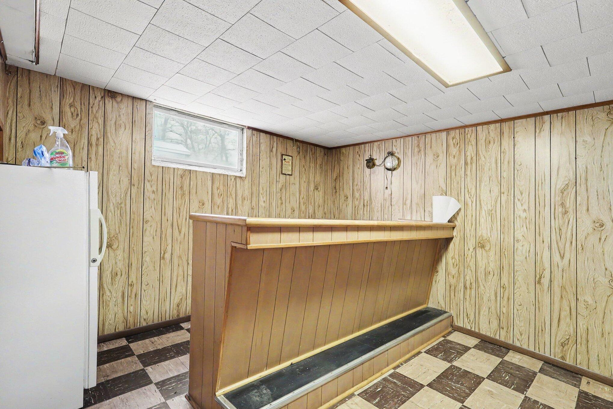 713 East Spring Street Whitehall, MI 49461 - Photo 15 of 25 019_file_8691