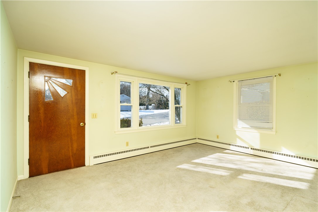 6 Sheffield Avenue Coventry, RI 02816 - Photo 12 of 34