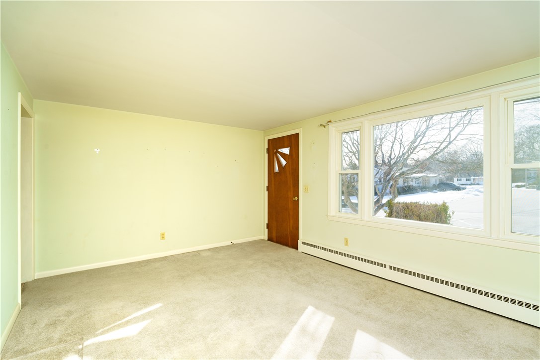 6 Sheffield Avenue Coventry, RI 02816 - Photo 13 of 34