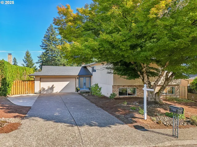 $629,000 | 17900 Monticello Drive, Gladstone, OR 97027